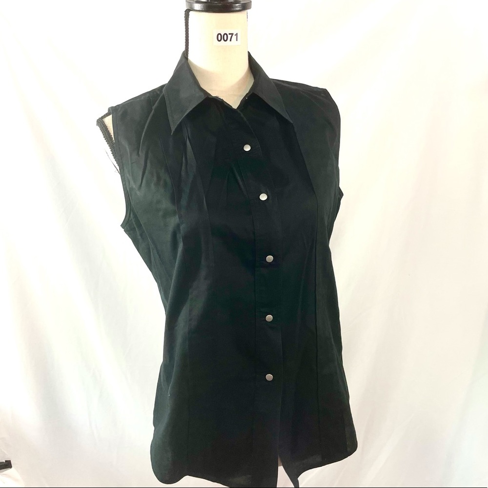 #71 Anne Klein black sleeveless blouse Size 8.